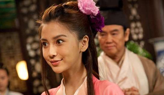 杨颖20张污照:如何看待Angelababy P图参加红毯这件事