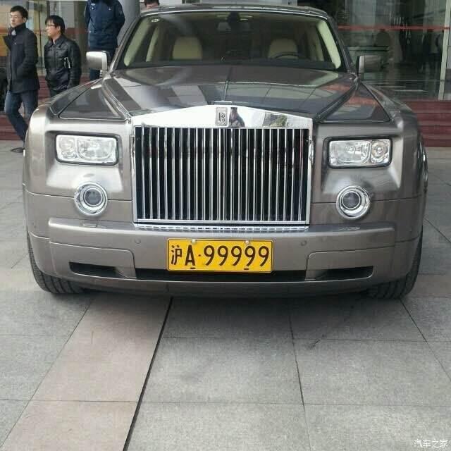 奔驰pullman,上海的汽车牌照是怎么排ABCD的？