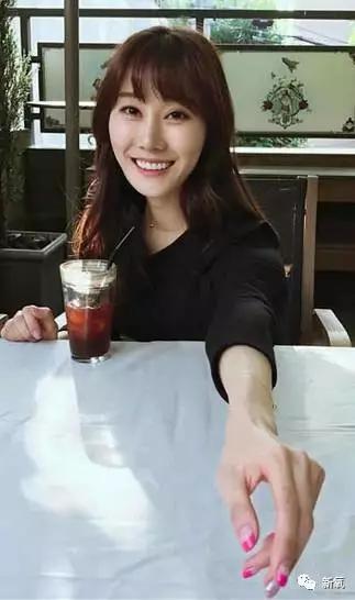 崔始源的妹妹:整容上瘾或者过度整容会对人有什么影响？
