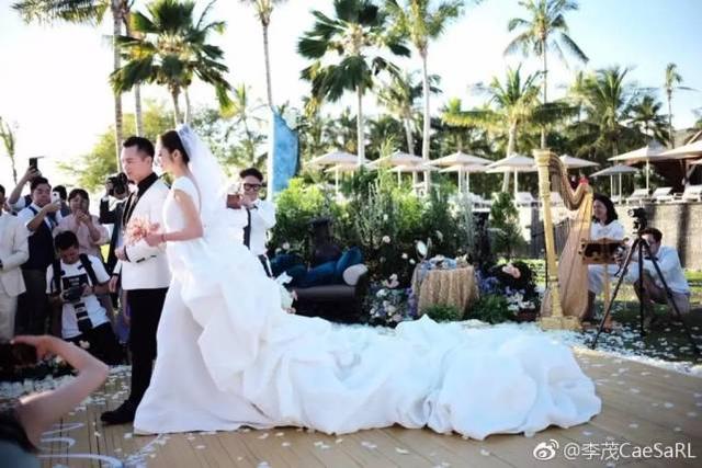 周杰伦结婚照:90后结婚不想拍婚纱照，可以吗？