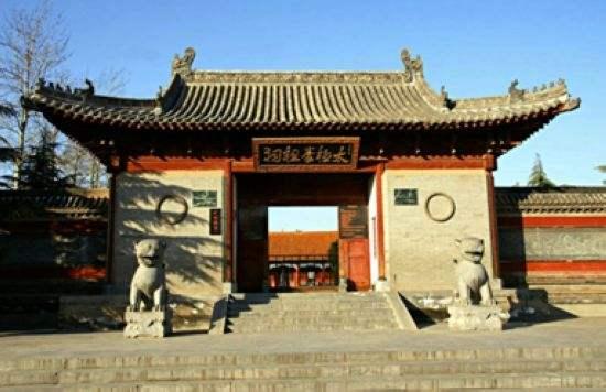 西北藏獒网 白腹:中国摆放石狮子有什么讲究？