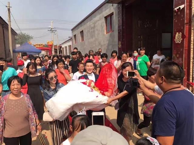谢孟伟个人资料:UFC选手们的绰号都是什么来历