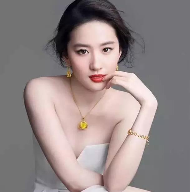 为什么玉要用水泡了再戴,新买的金丝玉手串戴之前用水泡吗？