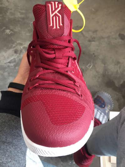 欧文三是买有zoom的还是Gs版本的？