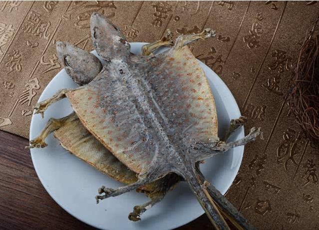 海马泡酒:海马、蛤蚧需要搭配什么中药泡酒