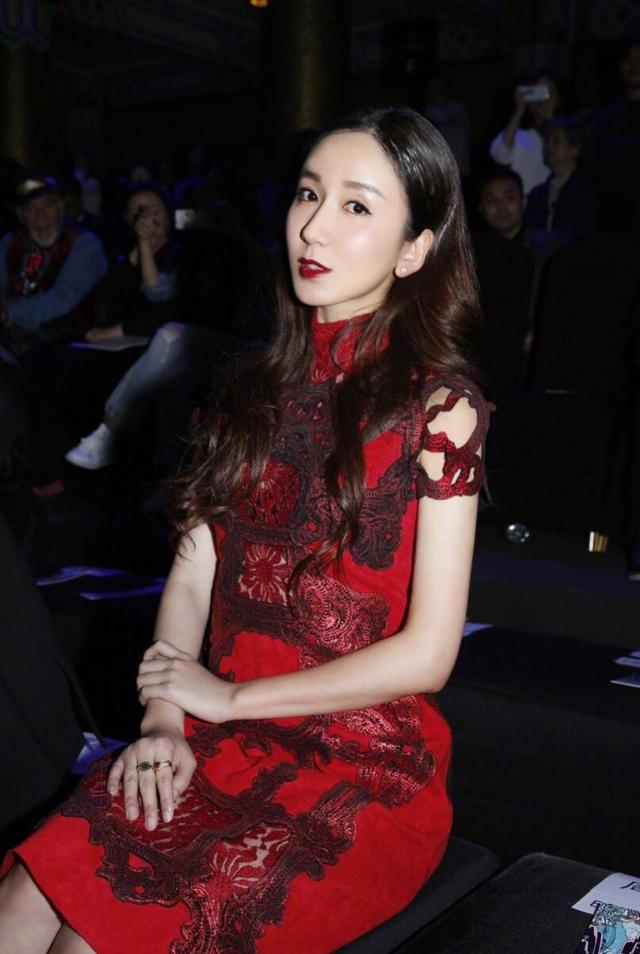 张超娄艺潇:娄艺潇被嚗和小鲜肉姐弟恋，圈内那些姐弟恋最后都修成正果了吗