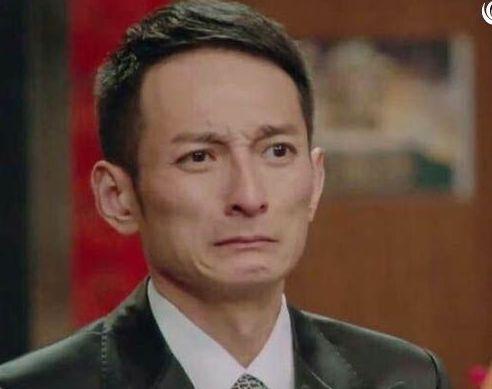 李维嘉回应筷子门:芒果台李维嘉代言翻车，被堵门口维权，请问他需要负法律责任吗？