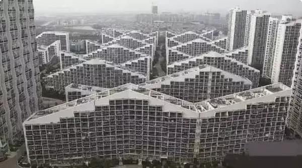 康涅狄格鬼屋事件:你见过哪些最奇葩的建筑？