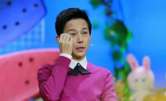 何炅为什么不结婚:何炅一直说自己未婚，你信他的话吗
