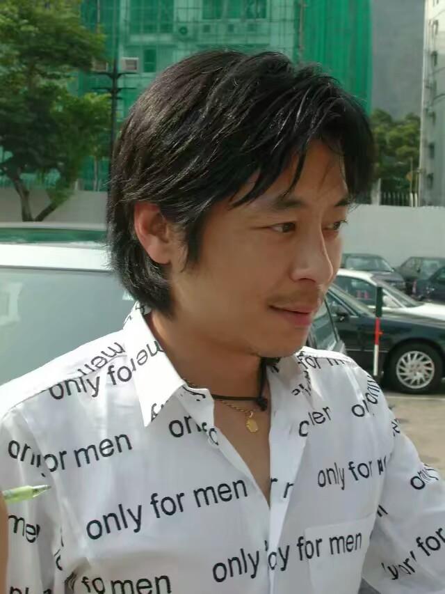 韦唯李谷一:有谁记得九十年代轰动一时的歌坛第一案是怎么回事