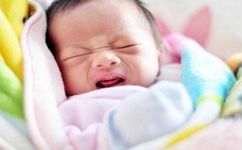 宝宝积食症状-宝宝积食症状有哪些如何判断宝宝积食了