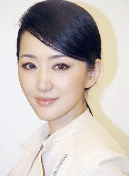 夏文汐图片:香港八九十年代的电影女星只论长相，哪个应是第一？