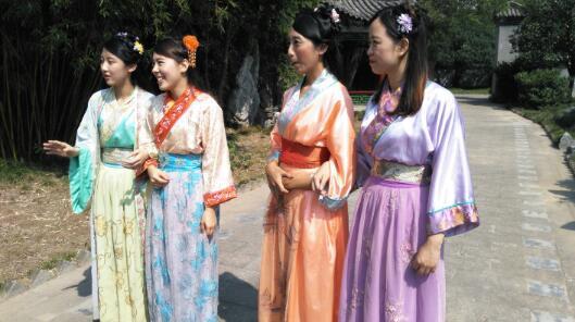 配音演员季冠霖:为什么影视剧中演员们都不自己说话而需要配音呢