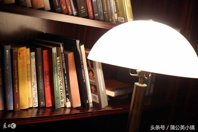 靳羽西年龄:女人，如何变得更有气质？