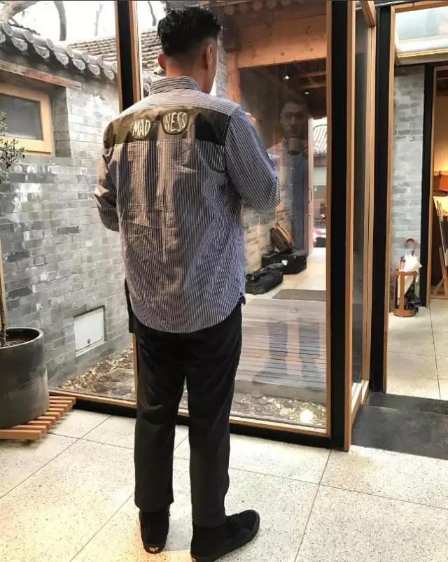 余文乐急删照片:秋季来临，男生该如何向六哥余文乐学习入秋穿搭