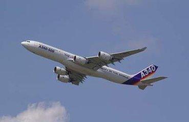 法航空难:法航一架飞机半途一个引擎坏了为什么还能继续飞
