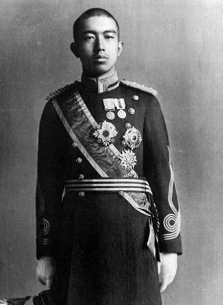 头条问答 - 二战时的日本天皇究竟处于一个什么样的地位?(3个回答)