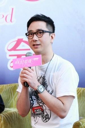 王自健张伯鑫相声:王自健是郭德纲的徒弟吗？