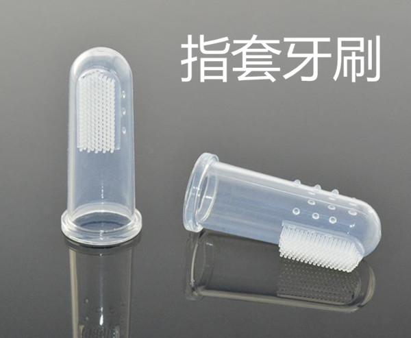 巧虎上厕所:巧虎上厕所的搞笑动画 大家都怎么给宝贝刷牙的？