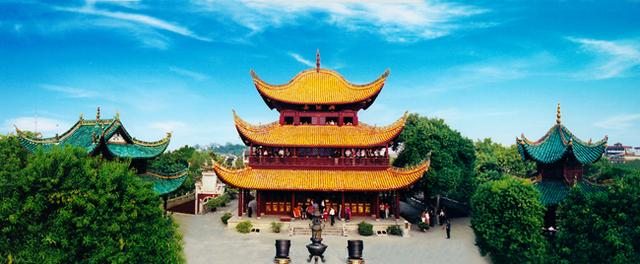 岳阳楼在岳阳的什么位置？