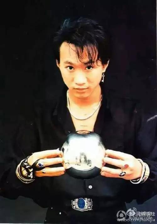 谁模仿黄家驹最像:beyond真的抄袭了吗？