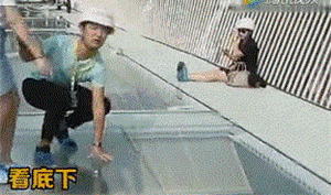 空中玻璃走廊:云南有哪些玻璃栈道，好玩吗
