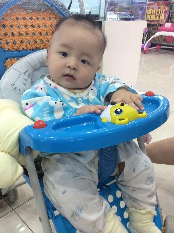 孩子顺产出来了,喂什么奶粉好？