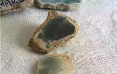 紫水晶原石为什么便宜,紫水晶是天然形成的还是人造的？