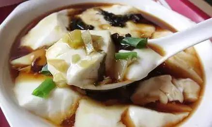 上海人早餐都爱吃什么(上海早餐四大金刚是什么，上海哪些地方还保留着比较完整的老上海特色