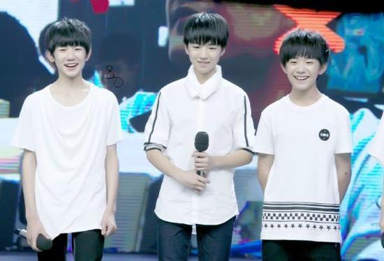易烊千玺家庭背景:tfboys是什么背景？