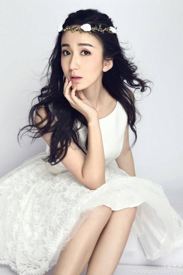 娄艺潇男友:娄艺潇终于公开晒恋情啦，男友李川究竟什么来头？