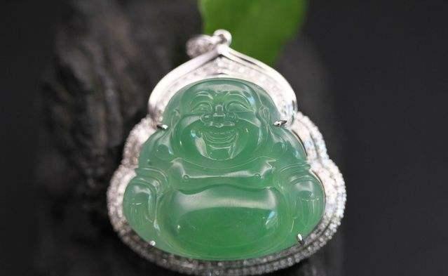 翡翠销售技巧,怎样让更多的人与翡翠结缘？