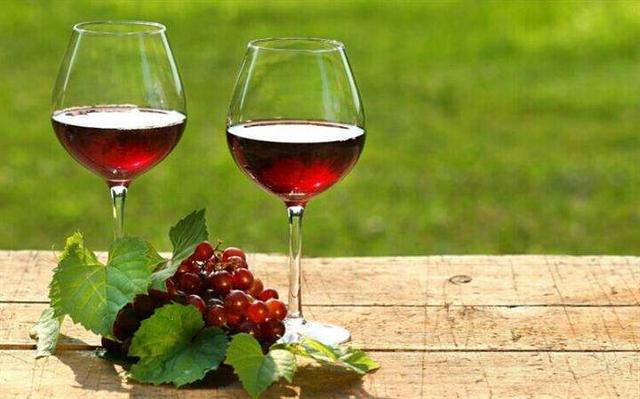 红酒中二氧化硫的危害，葡萄酒里居然加了二氧化硫对人体健康有影响吗