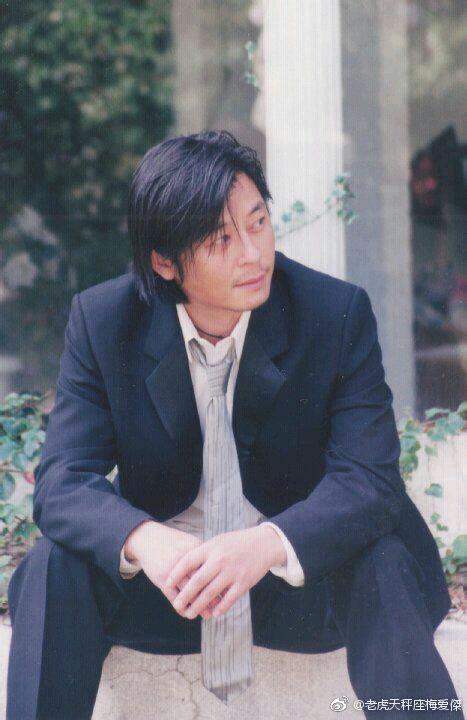 韦唯李谷一:有谁记得九十年代轰动一时的歌坛第一案是怎么回事