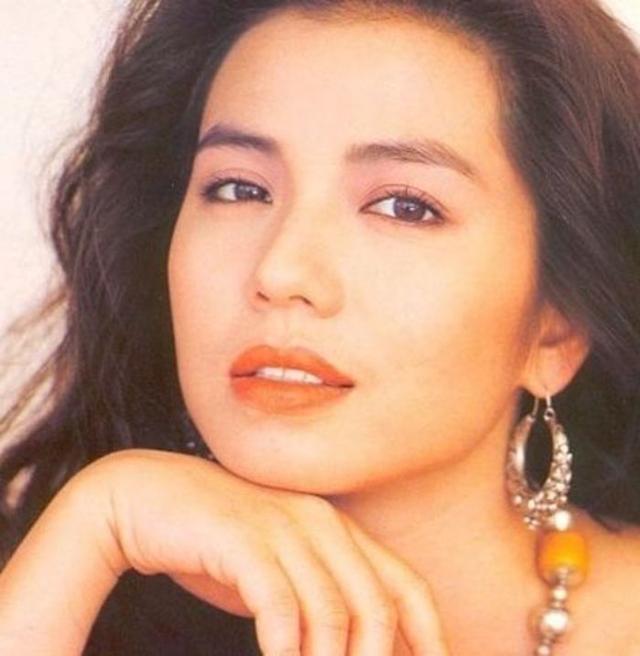 陈数为什么不能生育:为什么有些女明星不生孩子，是为了演艺事业还是真的想做丁克？