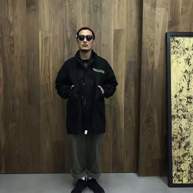 余文乐急删照片:秋季来临，男生该如何向六哥余文乐学习入秋穿搭
