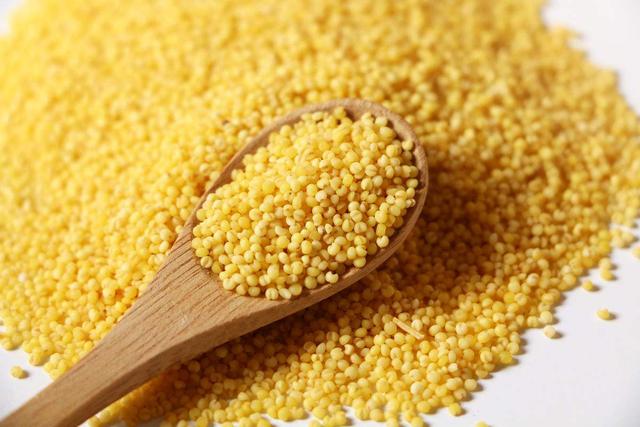 大黄米怎么吃，黄米是什么米它有什么营养呢