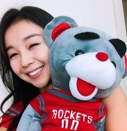 张婉悠罩杯:NBA最前线记者张曼源是什么来历？