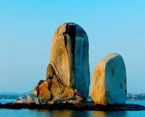 林淑贞:福建东部沿海的平潭岛真的有天下奇观一一风动石帆吗