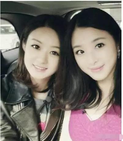 张含韵袁野:张含韵被偷拍裙底，卑微乞求不要蹲着拍，代拍们还有底线吗？