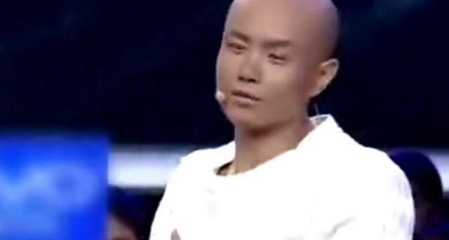 女明星被揩油:如何看待喻恩泰对女艺人揩油？