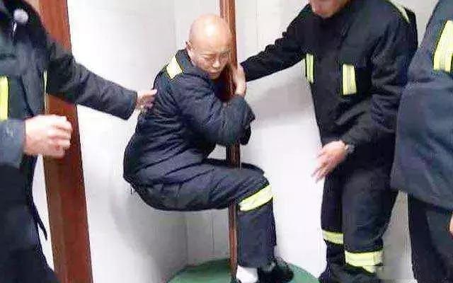 女明星被揩油:如何看待喻恩泰对女艺人揩油？