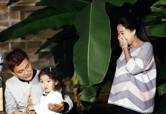 李亦航爸爸是谁:阿拉蕾(崔雅涵)是谁的女儿？