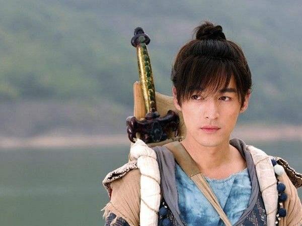 杨馥宇整容:你知道那些明星有