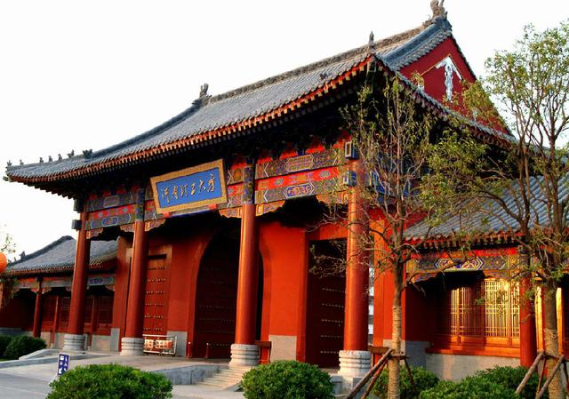 河南综合实力最强的前10名大学有哪些？