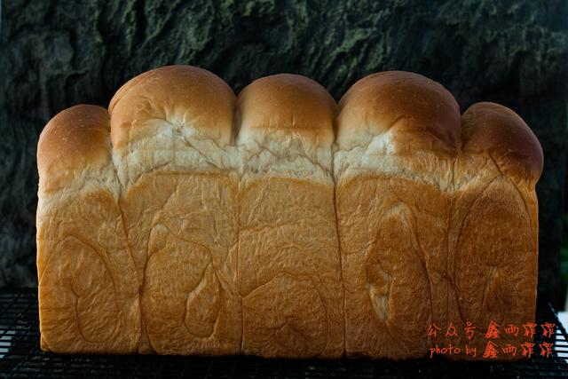 在家怎么做面包,面包或蛋糕怎么自己在家做呢？