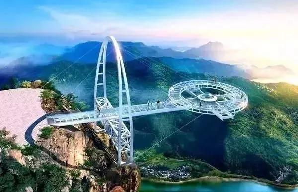 空中玻璃走廊:云南有哪些玻璃栈道，好玩吗