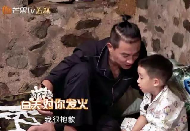 应采儿妈妈:应采儿晒《爸哪》妈妈团合影，哪个妈妈保养最好？