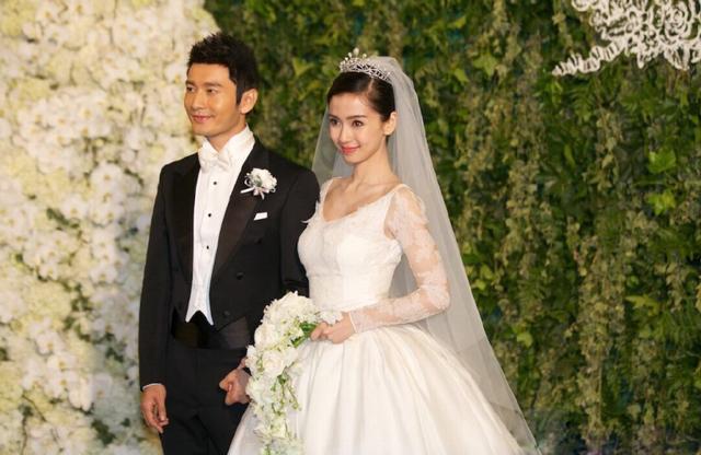 黄晓明伴娘团:黄晓明结婚时请遍半个娱乐圈，出事时仅3人力挺，你怎么看？