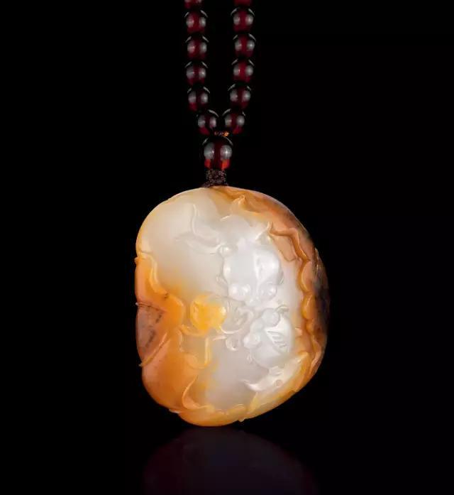 和田玉包浆前后对比,如何盘出最有“油性”的和田玉籽料？